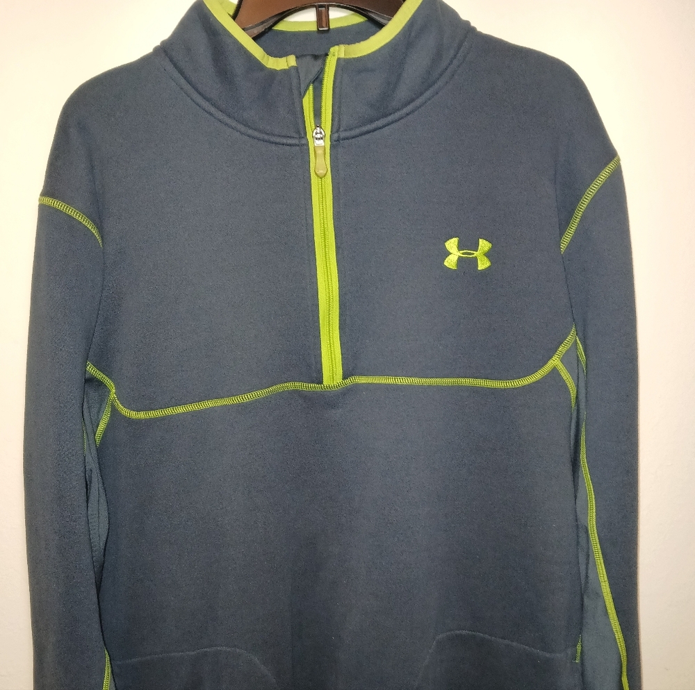 Under Armour Womens  Sherpa lined 1/4 zip pullover Jacket Size 2X. See All Pics